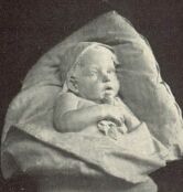 GYERMEKTANULM�NY. BRONZ SZ�PM�V�SZETI M�ZEUM RADNAI B�LA M�VE