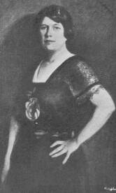 A M�CSARNOK TAVASZI KI�LL�T�S�B�L ARCK�P KEM�NYFFI JEN� FESTM�NYE