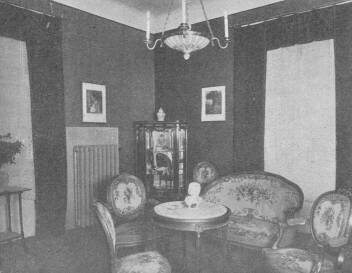 AZ ASTORIA-SZ�LL� EGYIK SZALONJA TERVEZTE �GOSTON EMIL