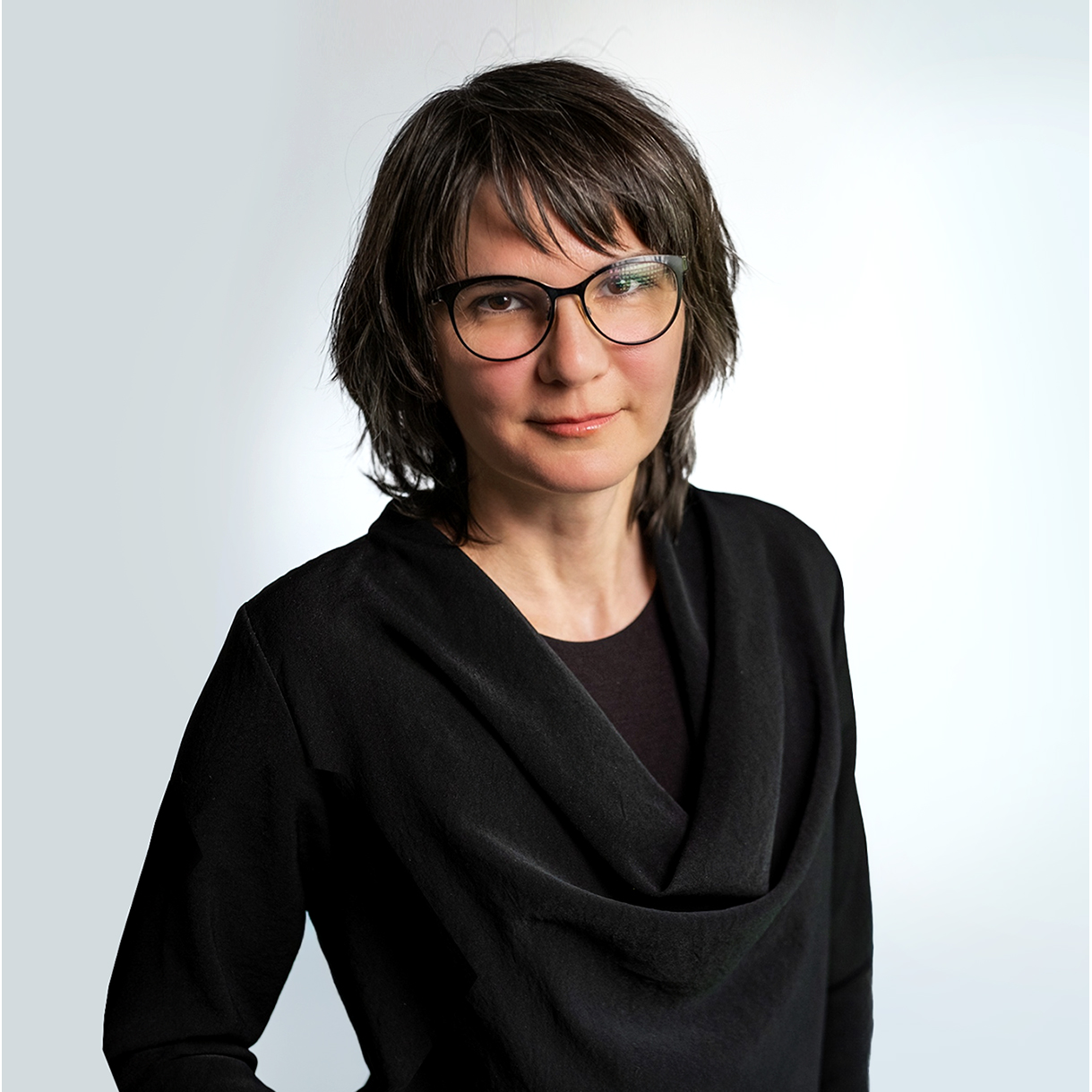 Dr. Kiss Gabriella  DLA