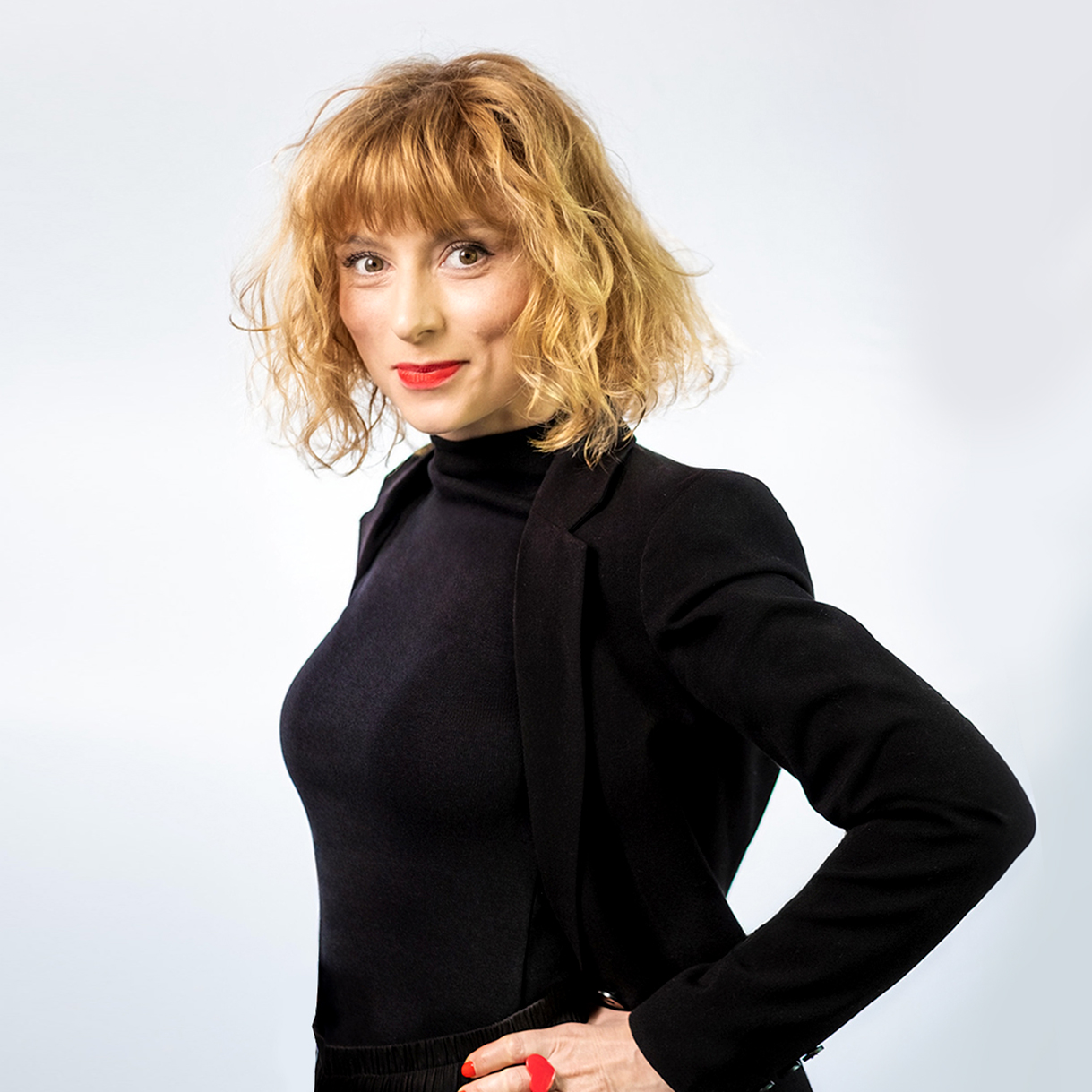 Dr. Tihanyi Ildikó DLA